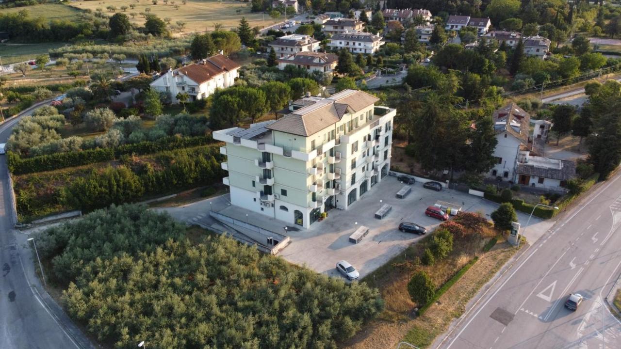 Hotel Clodi Ασκόλι Πιτσένο Εξωτερικό φωτογραφία
